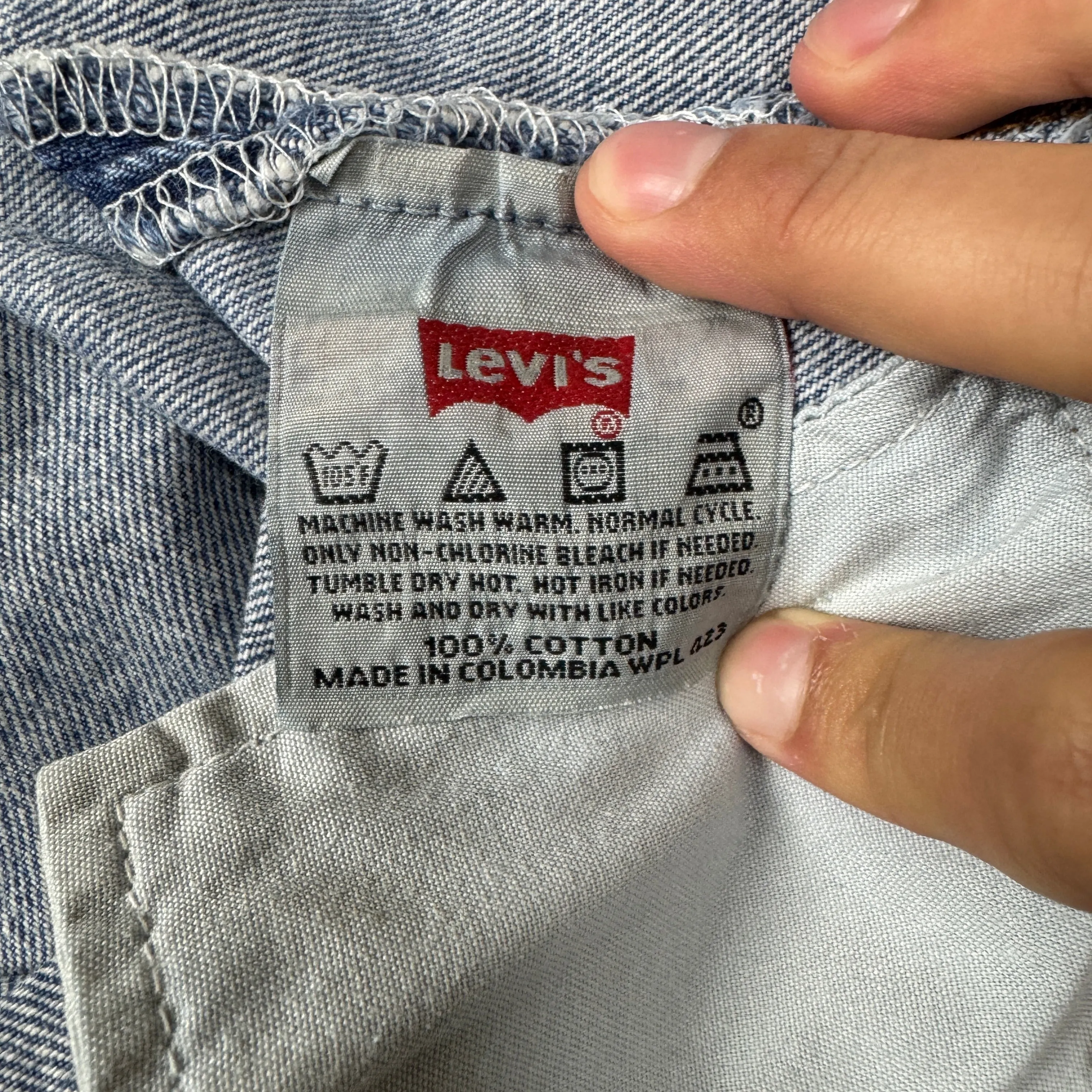 90s Light Wash Levi's 501 Denim Jeans 38x31 0713