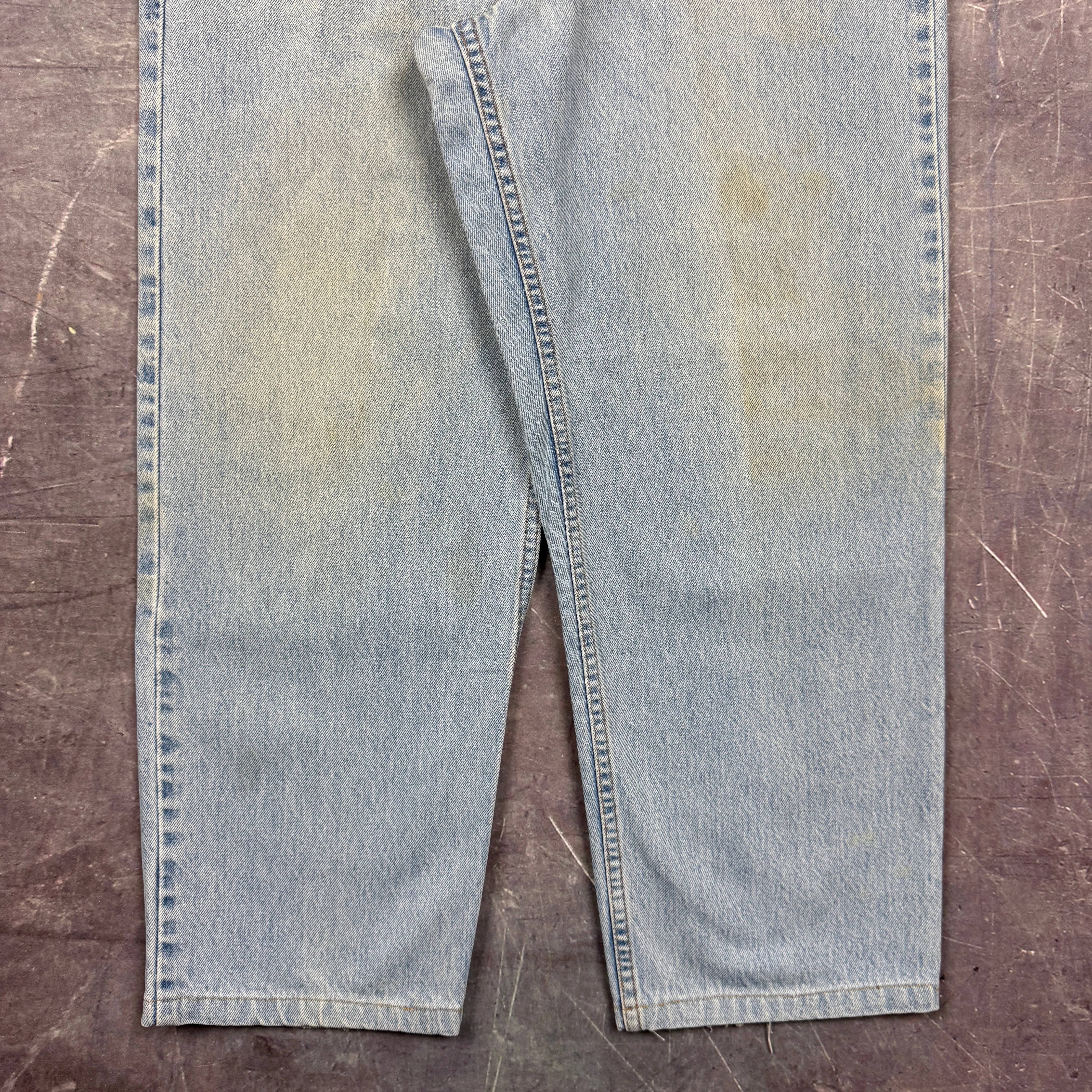 90s Light Wash Levi's 550 Denim Jeans 35x26.5 2060