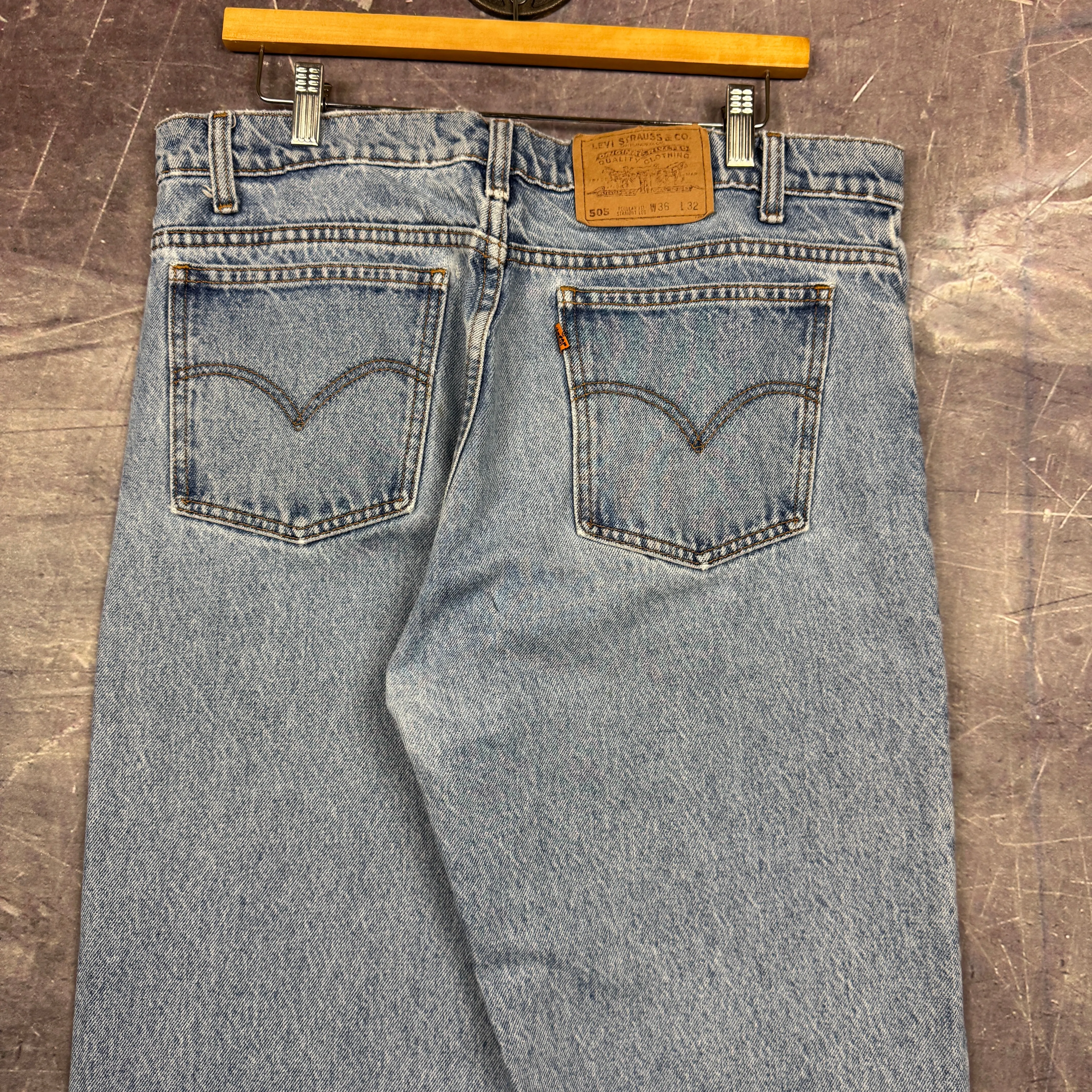 90s Light Wash Orange Tab Levi's 505 Denim Jeans 35x30 0672