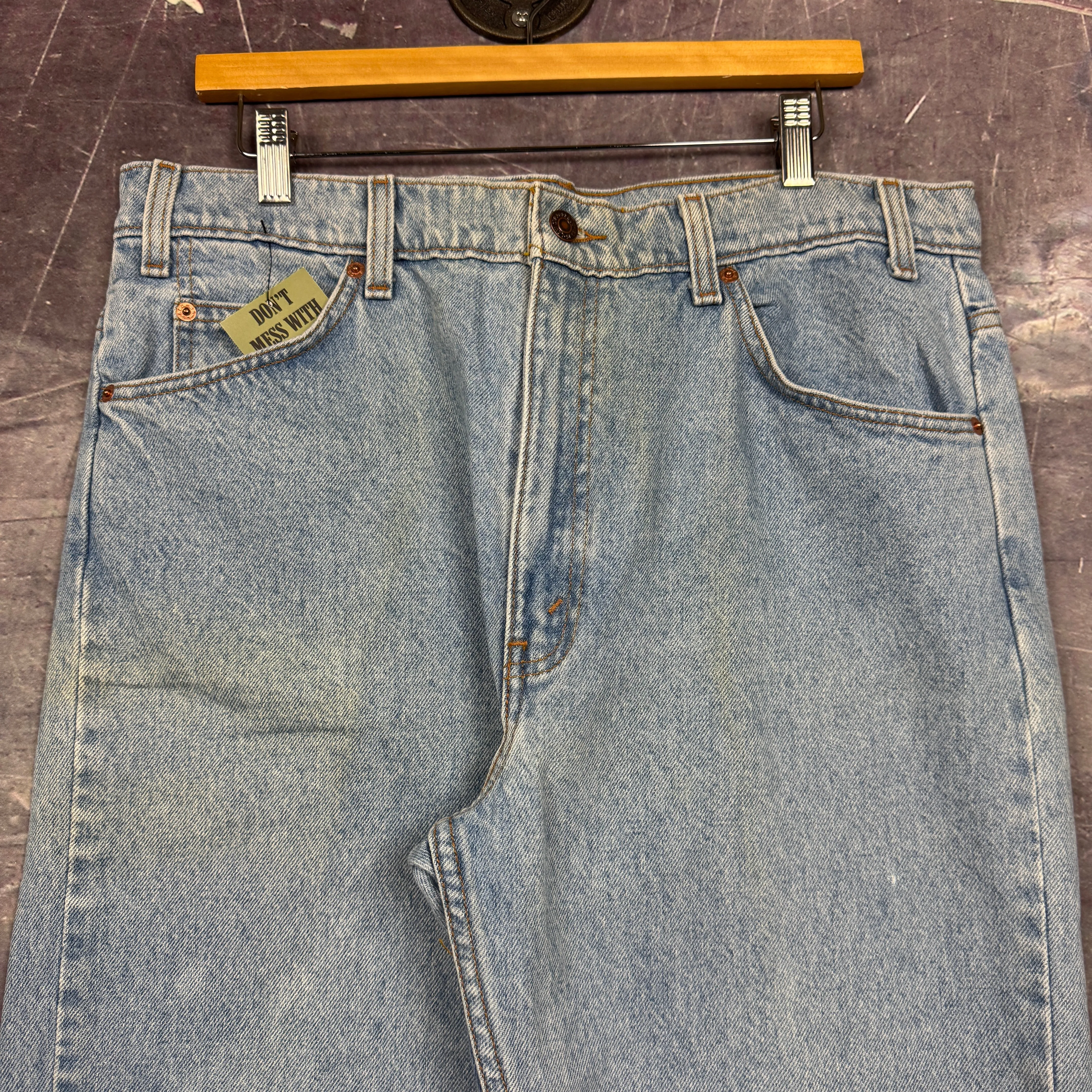 90s Light Wash Orange Tab Levi's 505 Denim Jeans 35x31 0742