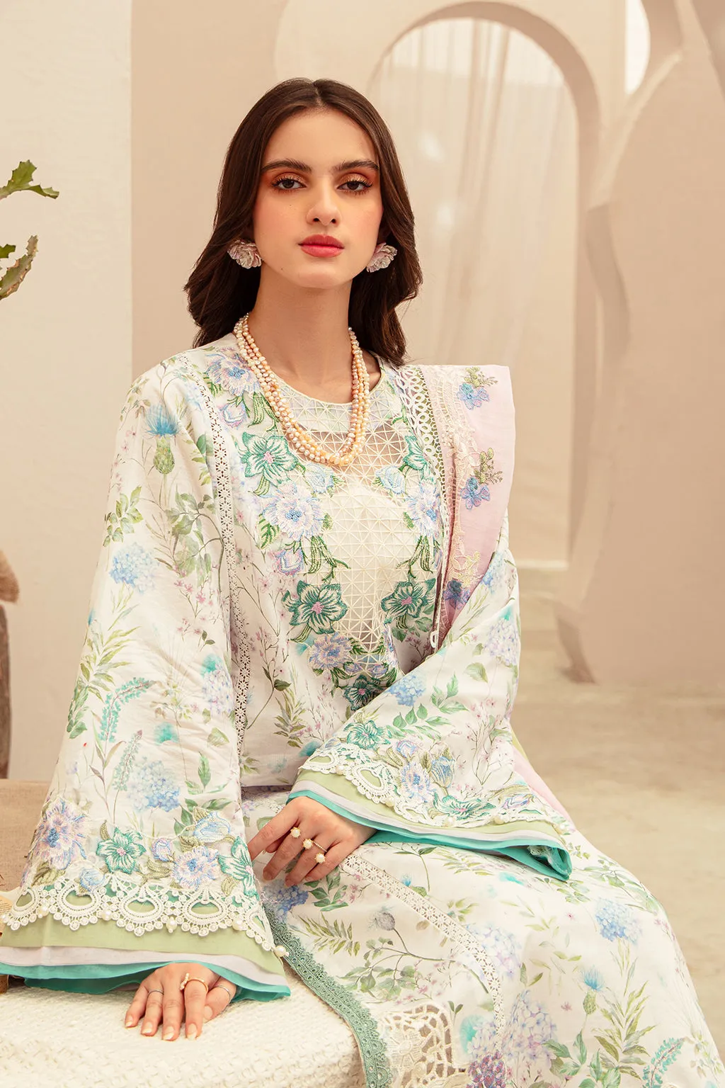 Alif Affordable Lawn by Abbas Jamil Rajpoot  – Gleam