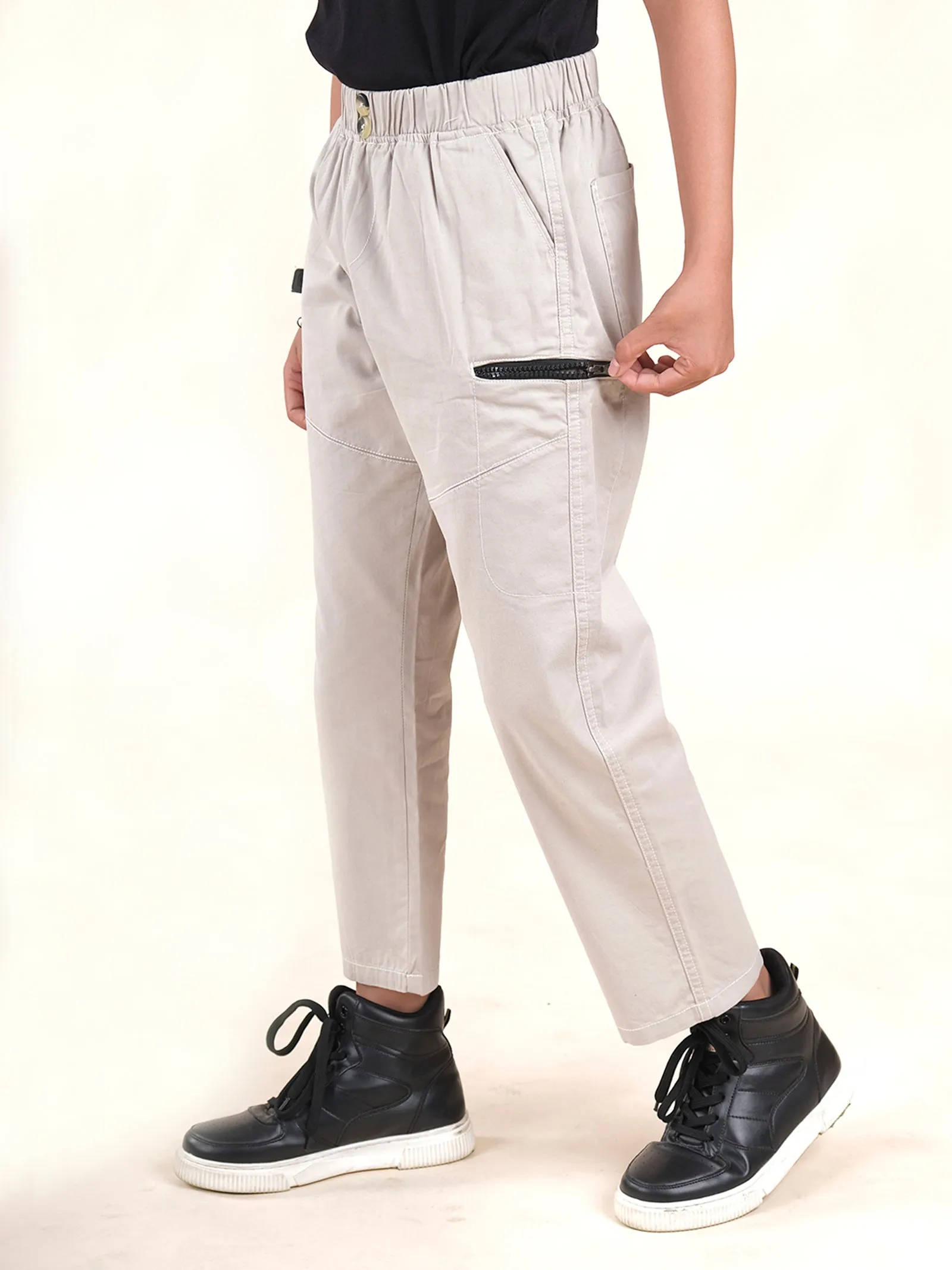 Boys Cotton Elastane Full Length Solid Cargo Pant