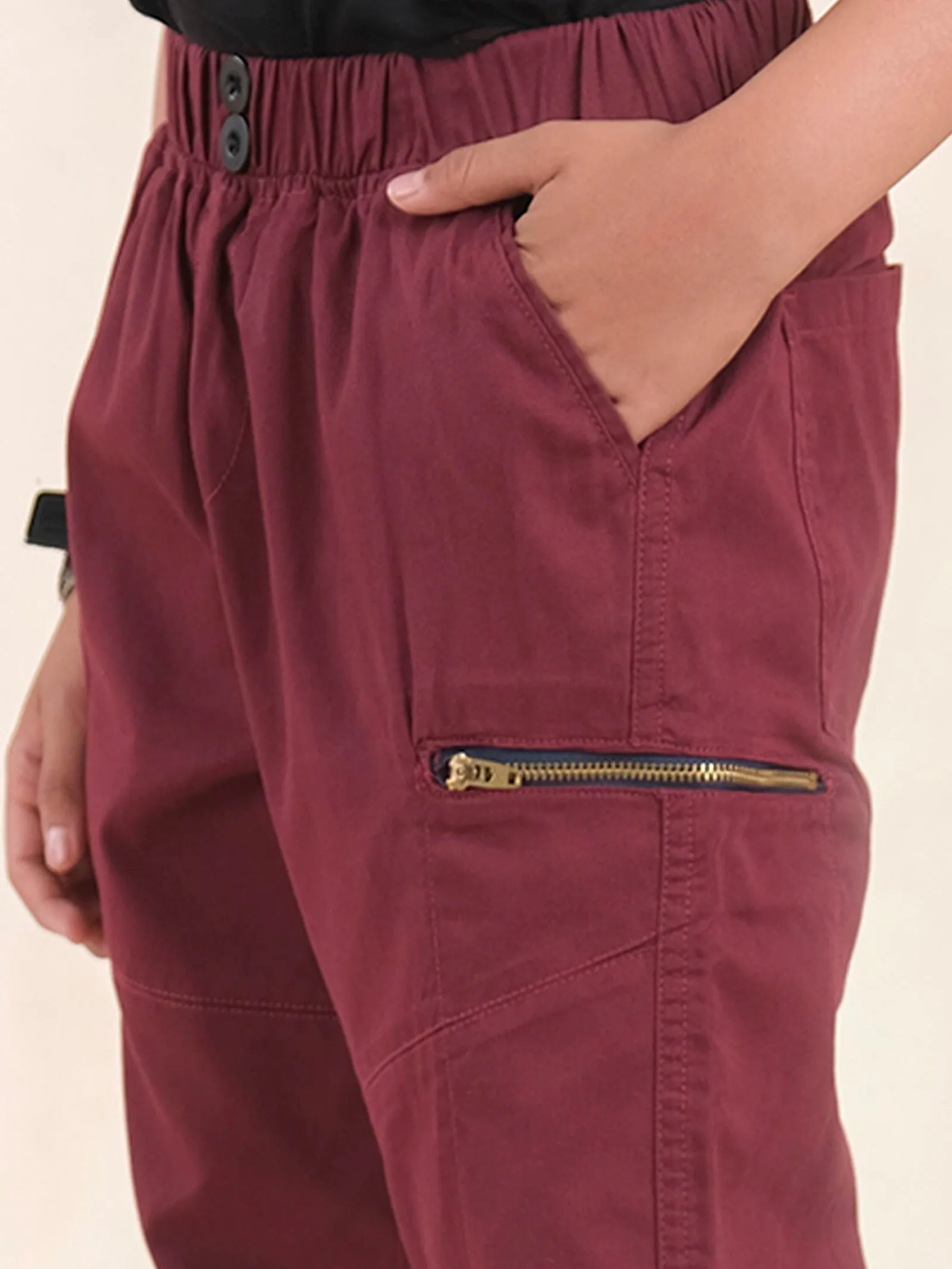 Boys Cotton Elastane Full Length Solid Cargo Pant