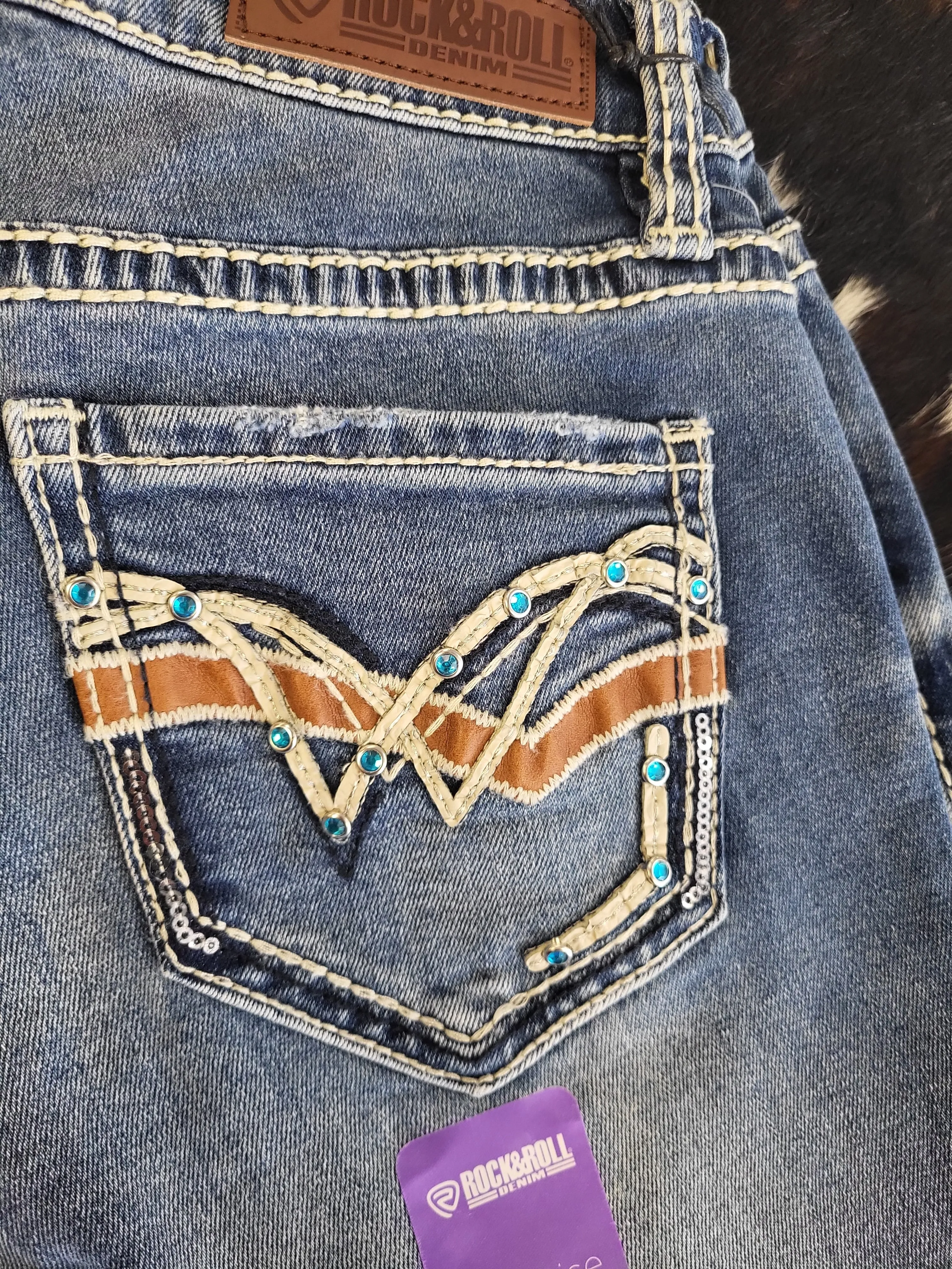 ROCK & ROLL WOMENS COWHIDE EMBELLISHED POCKET JEANS